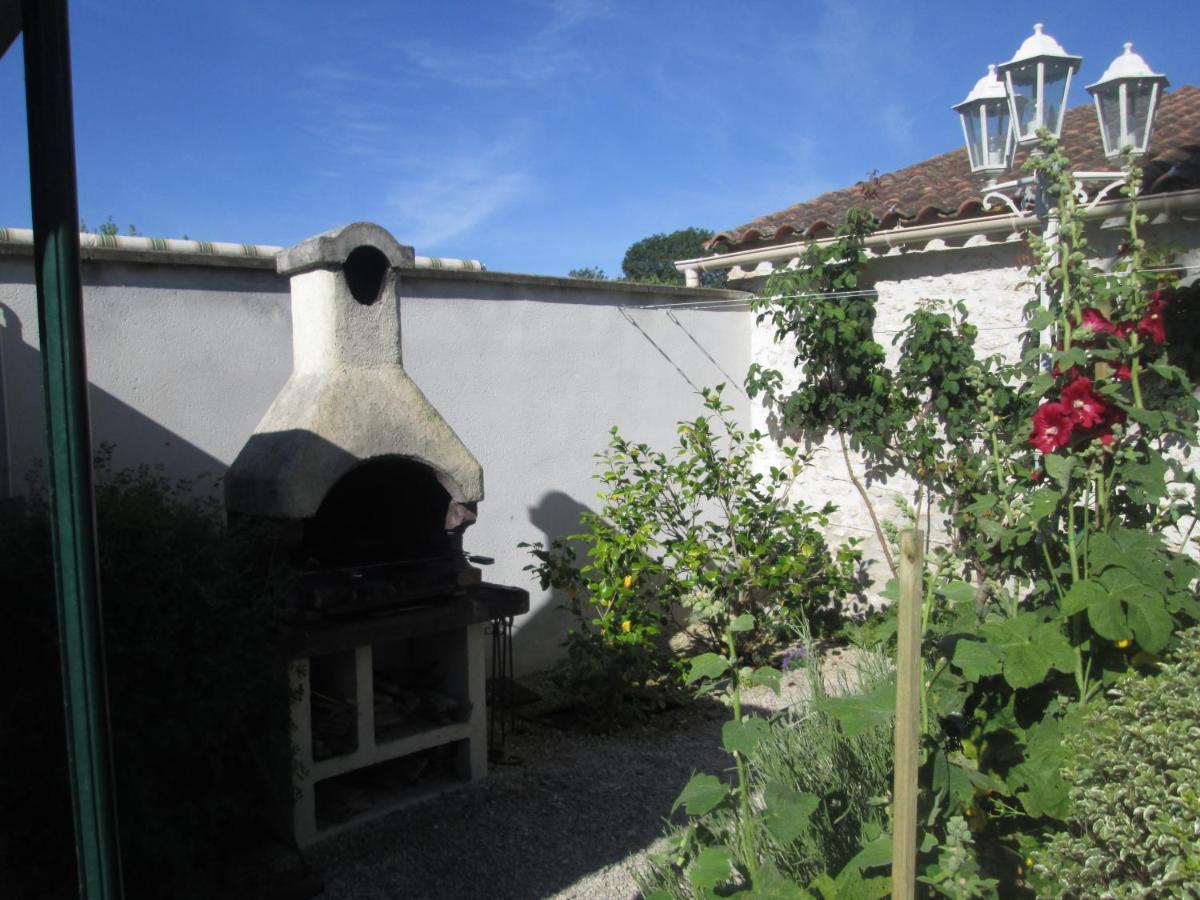 Maison Confortable WI-FI Animaux oui Marennes  Extérieur photo